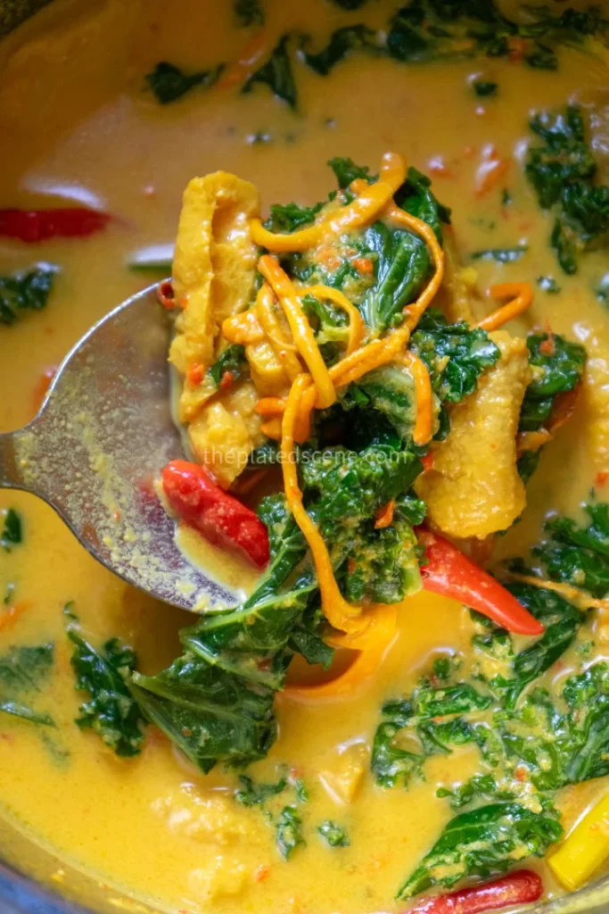 Vegan Gulai Kale (Indonesian Kale Curry) 6 Vegan Gulai Kale (Indonesian Curry)