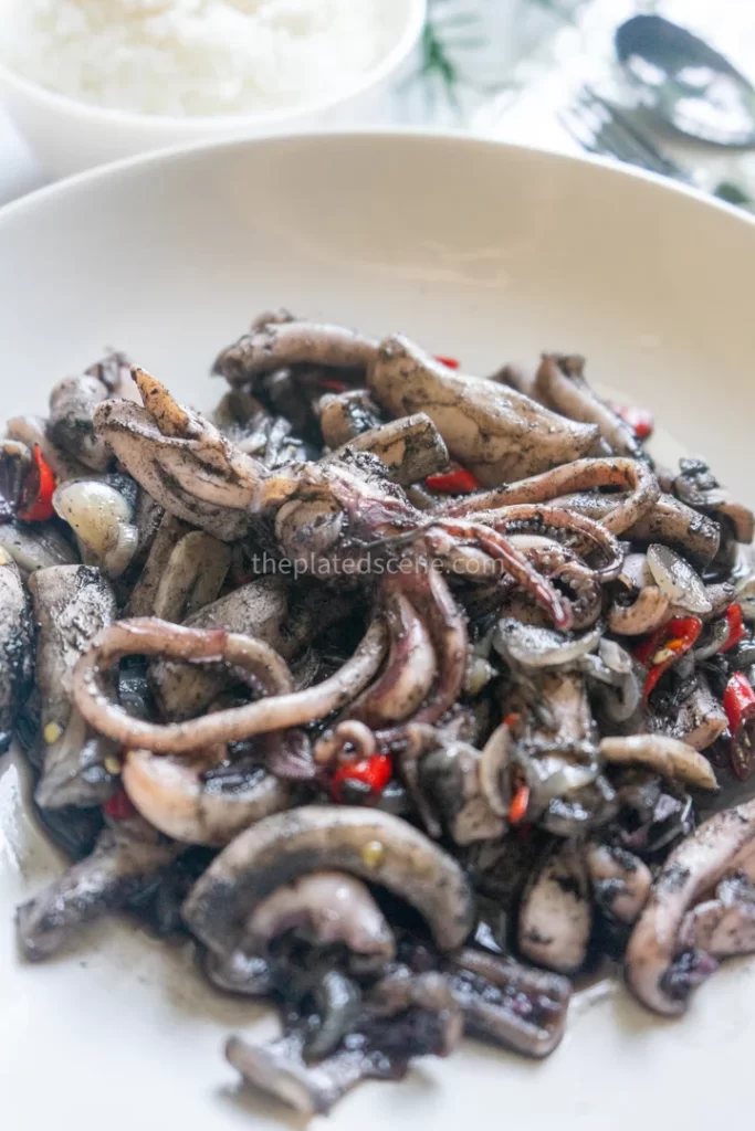 Cumi Saus Hitam: Indonesian Squid in Spicy Black Ink Sauce 7 Cumi Saus Hitam: Indonesian Squid in Spicy Black Ink Sauce