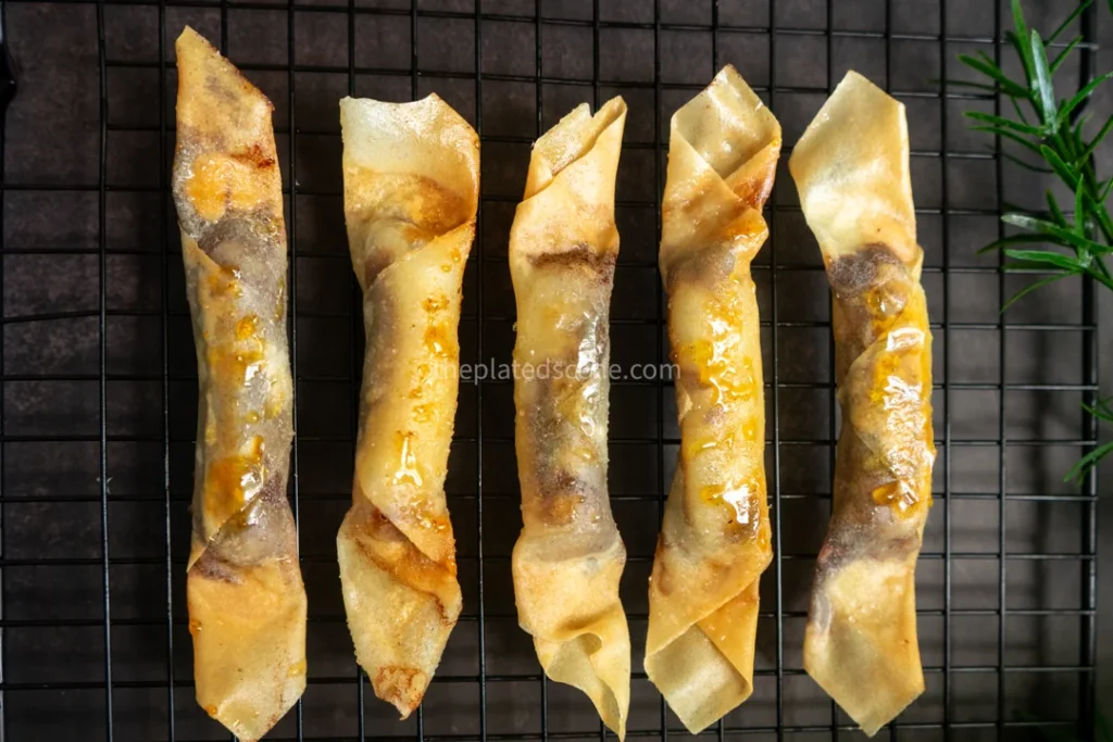 Pisang Coklat Aroma (Chocolate Banana Spring Rolls) 5 Pisang Coklat Aroma (Chocolate Banana Spring Rolls)